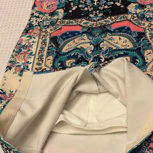 Champagne & Strawberry Floral Pencil Skirt Size Large Blue