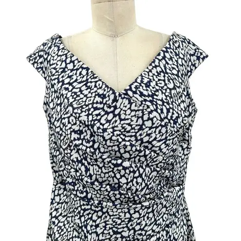 Rickie Freeman for Teri Jon Cap