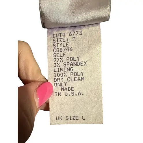 Tadashi Shoji NWT Vintage Tadashi V Neck Size Medium Sleeveless Top Black Embellishments #G4-5