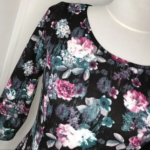 SO  Rad by ATV Floral Above The Knee Length Fit & Flare A-Line Dress