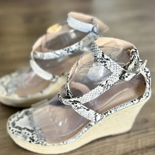 Vicki Vicki Women’s Strappy Snakeskin Pattern Wedges Size 9.5