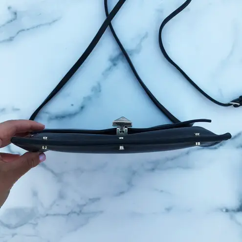 Valentino Garavani Valentino Rockstud women’s black leather shoulder bag