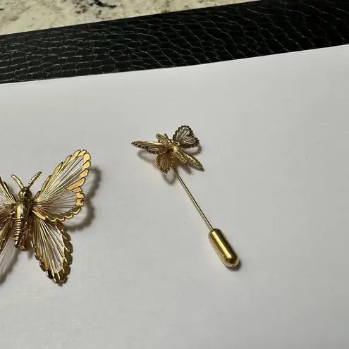 Monet Lot Of 2 Vintage Signed  Gold Tone Metal Wire Butterfly Insect Brooch Pin