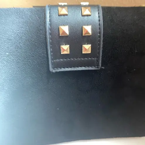 NWOT CLAUDIA G BETTY BLACK SHOULDER BAG WITH CAMERA STRAP