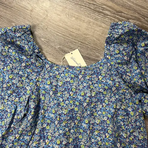 Universal Threads Universal Thread Women's Blue Floral Long Sleeve Pintuck Blouse - Large - NWT