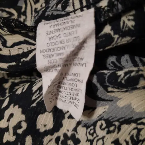 Lily White Sleeveless Dress Small