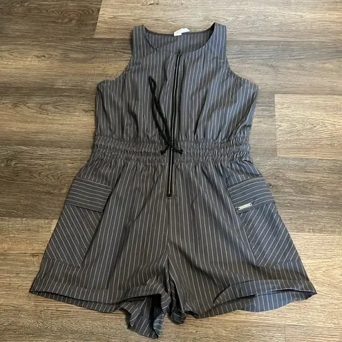 Zyia Women's Gray Pinstripe La Jolla Sleeveless Short Romper Small
