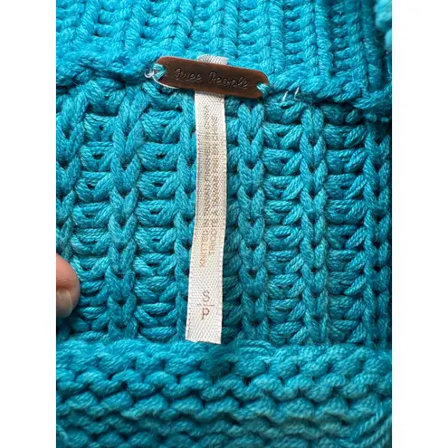 Free People  Blue Cable Knit Cropped Sweater Size S