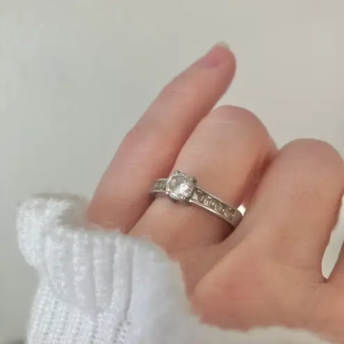 Stainless Steel Round Cut Inset Band Ring “Rhiannon” Silver Engagement Classic Jewelry