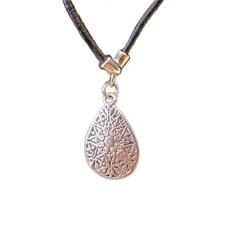 Lia Sophia De Orse Black & Silver Mother of Pearl Teardrop Necklace