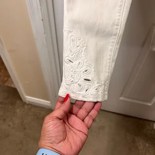 Bob Timberlake White Embroidered Ankle Jeans Floral Cutout Detail Casual Denim-6