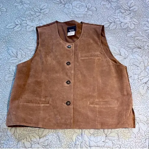 Dennis Basso Vintage Genuine Suede
Vest - Women's L (Unisex Fit) 💛