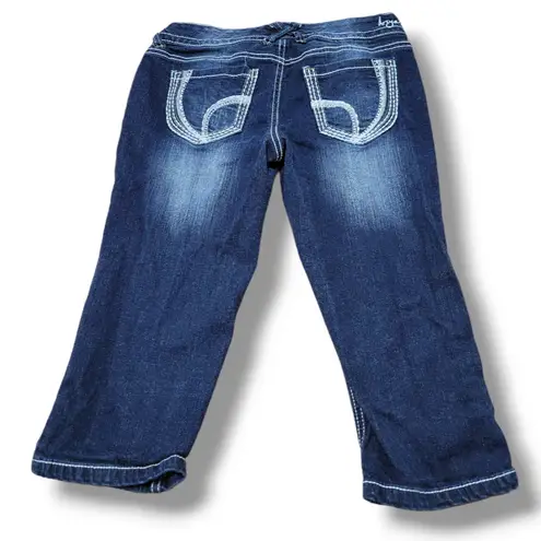 Ariya Jeans Size 3 /4 W24"xL17.5" Capri Jeans