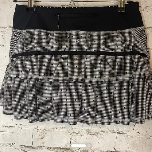 Lululemon  Run Pace Setter Skirt  2 Way Stretch Dottie Gingham Black White 4