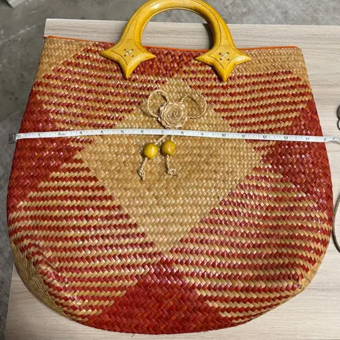 Vintage Woven Straw Rattan Raffia Wood Handle Tote Hand Beach Bag Red