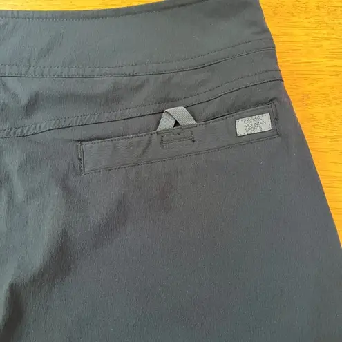 Eastern Mountain Sports Active Wear Casual Summer Black Skort Pockets, Size 6