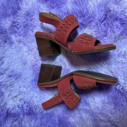 Earth Women's Anty Round Toe Stacked Block Heel Leather Dress Slingback Sandals Red Size 10