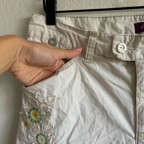 Gloria Vanderbilt Vtg Y2K Off White Floral Cargo Crop Capri Pants Fairy Women 12