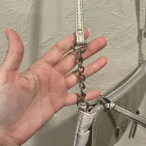 Kathy Van Zeeland KVZ Silver And White Faux Leather Croc Handbag Y2K