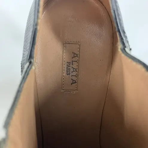 ALAIA Black and Gray Leather/Suede High Heel Spats Pumps AS IS Size 37 Booties