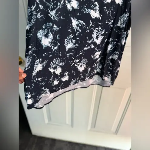 Ellen Tracy Dusty Floral Navy Hi-Lo Tunic/blouse Soft Knit Short Sleeve ≠SIZE S