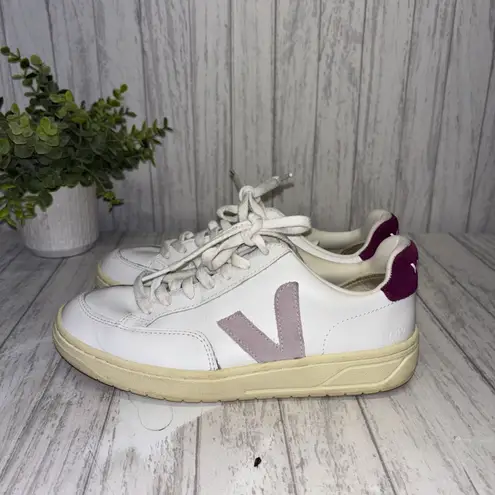 VEJA Womens Size 37 US 6 Magenta White Sneakers