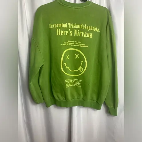 Nirvana  Crewneck Sweater Green Size M Pull Over Grunge Graphic Band 90’s