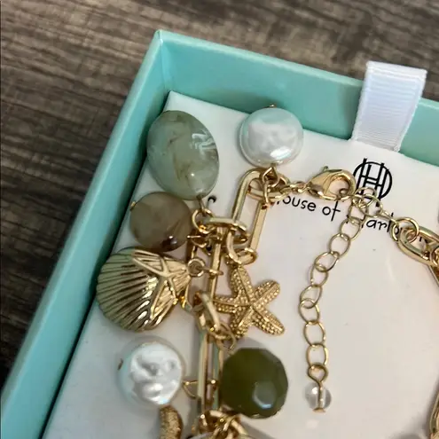 ✨House of Harlow 1960 Gold and Shell Charm Bracelet 🌊🐚