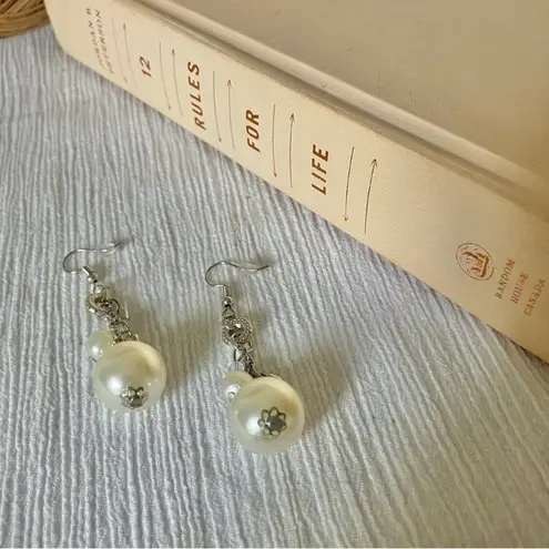 Pearl Dangle Bauble Silver Earrings Vintage “Tanaquil” Statement Classic Femme Jewelry White