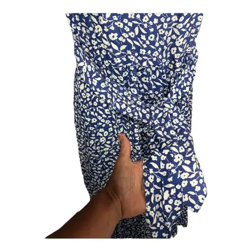 MADISON blue floral maxi dress with short flutter sleeves size small