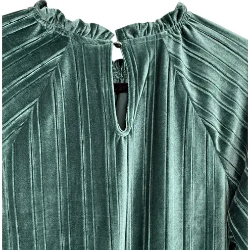 Cable & Gauge NWT Velour Long Sleeve Mock Neck Blouse Top Green Size Large
