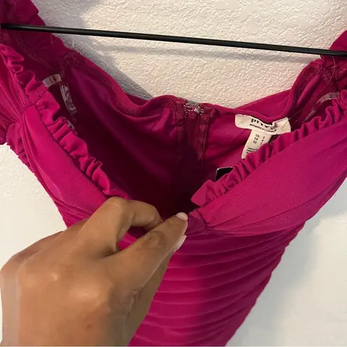 Privy Mesh Ruched Off The Shoulders Sweetheart Mini Dress In Berry Size S