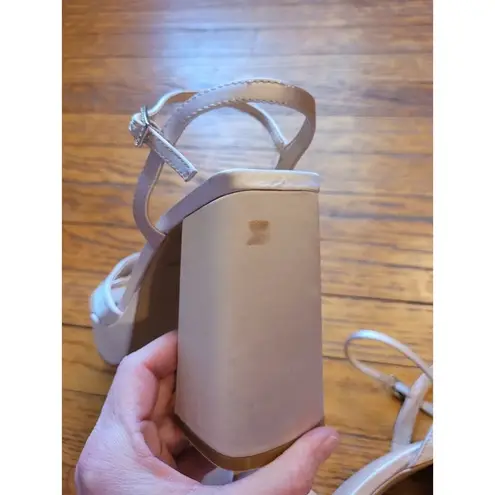 Badgley Mischka Womens Satin Platform Block Heel Sandals Light Pink Size 9