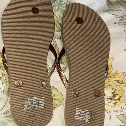 Havaianas rose gold Flip Flop With Rhinestone Sz9/10W