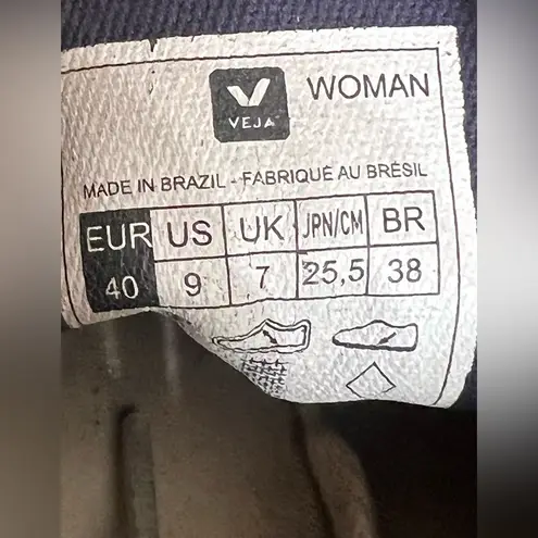 VEJA Wata II Low Top Sneaker Size 9