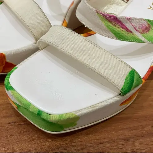 ESCADA White Floral Tropical Beach Wedge Sandals Size 35 1/2 (6