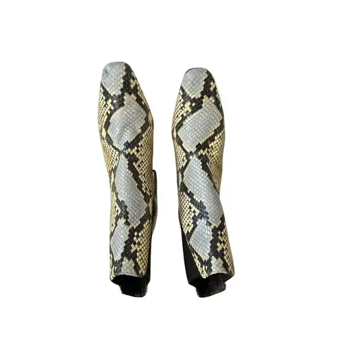 Tory Burch NEW  BANANA EMBOSSED SNAKESKIN LEATHER CHELSEA ANKLE BOOTIE BOOTS 5.5