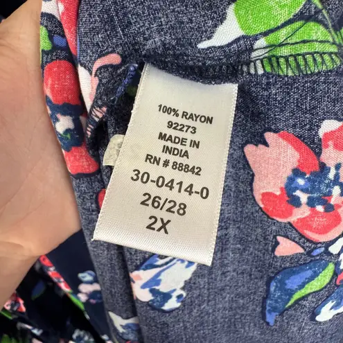 Woman Within NWT Floral Tunic Top Size
26/28 Navy Boho Flowy Cottage Comfy