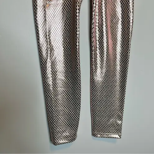 Carbon 38 Scales Shine 7/8 High Rise Legging Size S Rose Gold Metallic Foil NWOT Pink