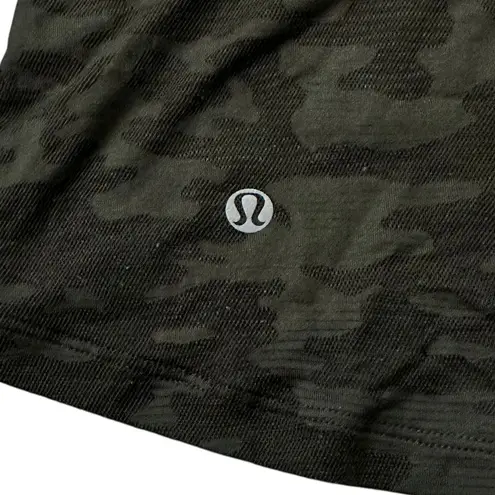 Lululemon Green Camouflage Tank Top Women's Size 4 | 47