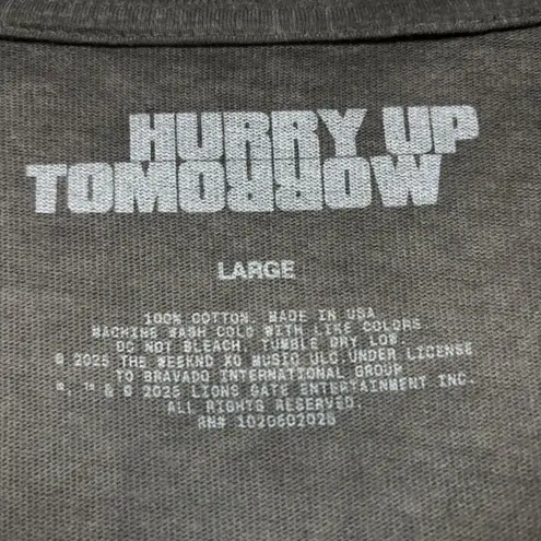 The Weeknd Hurry Up Tomorrow Album Graphic T-Shirt Size Large