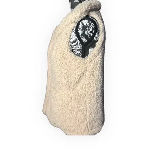 Thread and Supply  cream faux fur vest