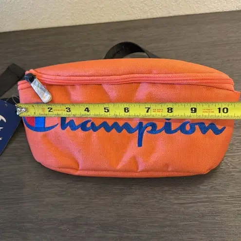 Champion  NWT Adjustable‎ Strap Fanny Pack Coral Blue