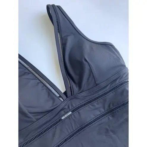 Sealevel swim Eco Essentials Spliced One Piece bathing suit size US 6 Black