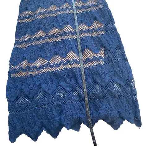 Nightcap Sz 2 Women's Navy & Nude Scalloped Antoinette Sheath Dress