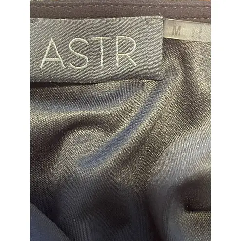 Astr The Label Black Roseanne Long Sleeve Shorts Romper M crochet lace trim NWOT Size M