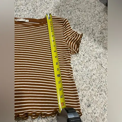 Heart & Hips brown, white stripped short sleeve cropped shirt M