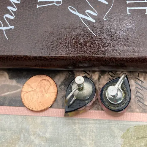 1960s Vintage Dried Flower Teardrop Earrings Lucite Resin Botanical Pink