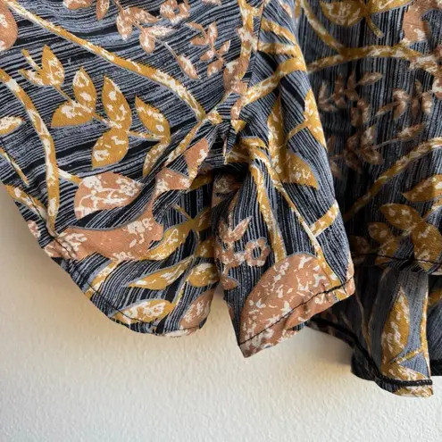 Indie Ella 100% Silk High Rise Romantic Flowy Culottes Boho Shorts Size Medium Gray