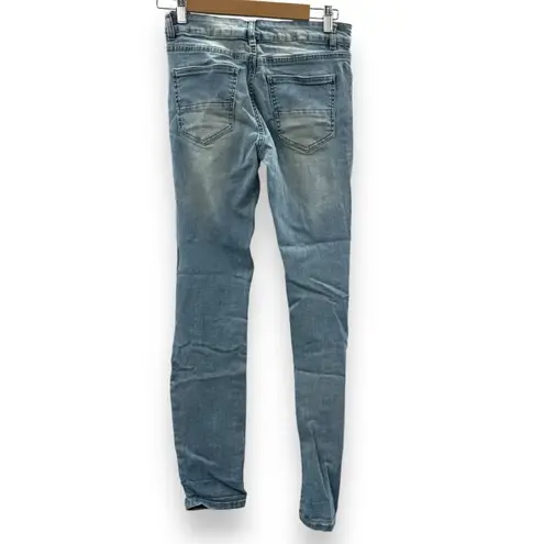 Refuge Mid Rise Light Wash Distressed Skinny Jeans Sz 6